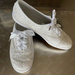 Kate spade ♠️ glitter white keds